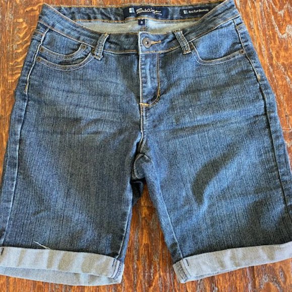 Salt Works NYC *Midrise Bermuda Shorts* Stretch DENIM Jeans *CRYSTAL Pockets * 2 - Picture 2 of 6
